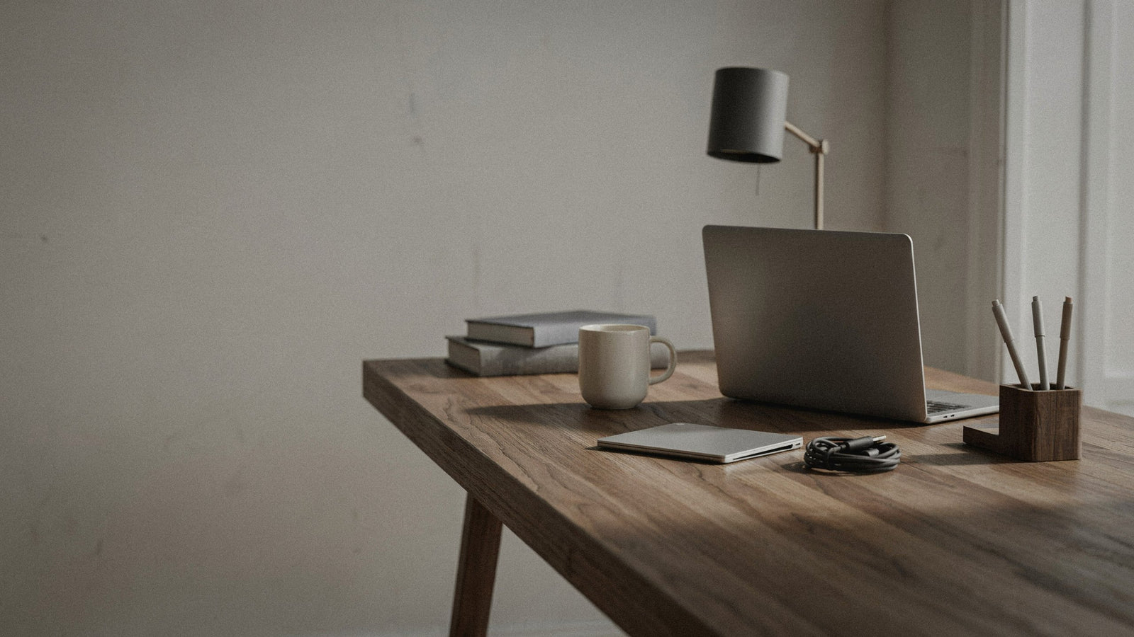 Desk Essentials - Caelix